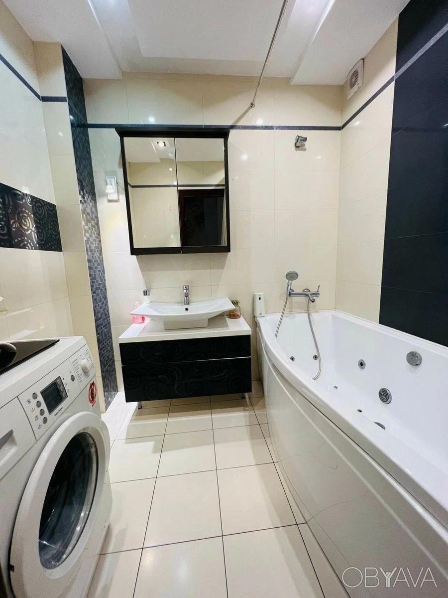 For sale cozy, panoramic 3-room apartment. ЖК Милославичи