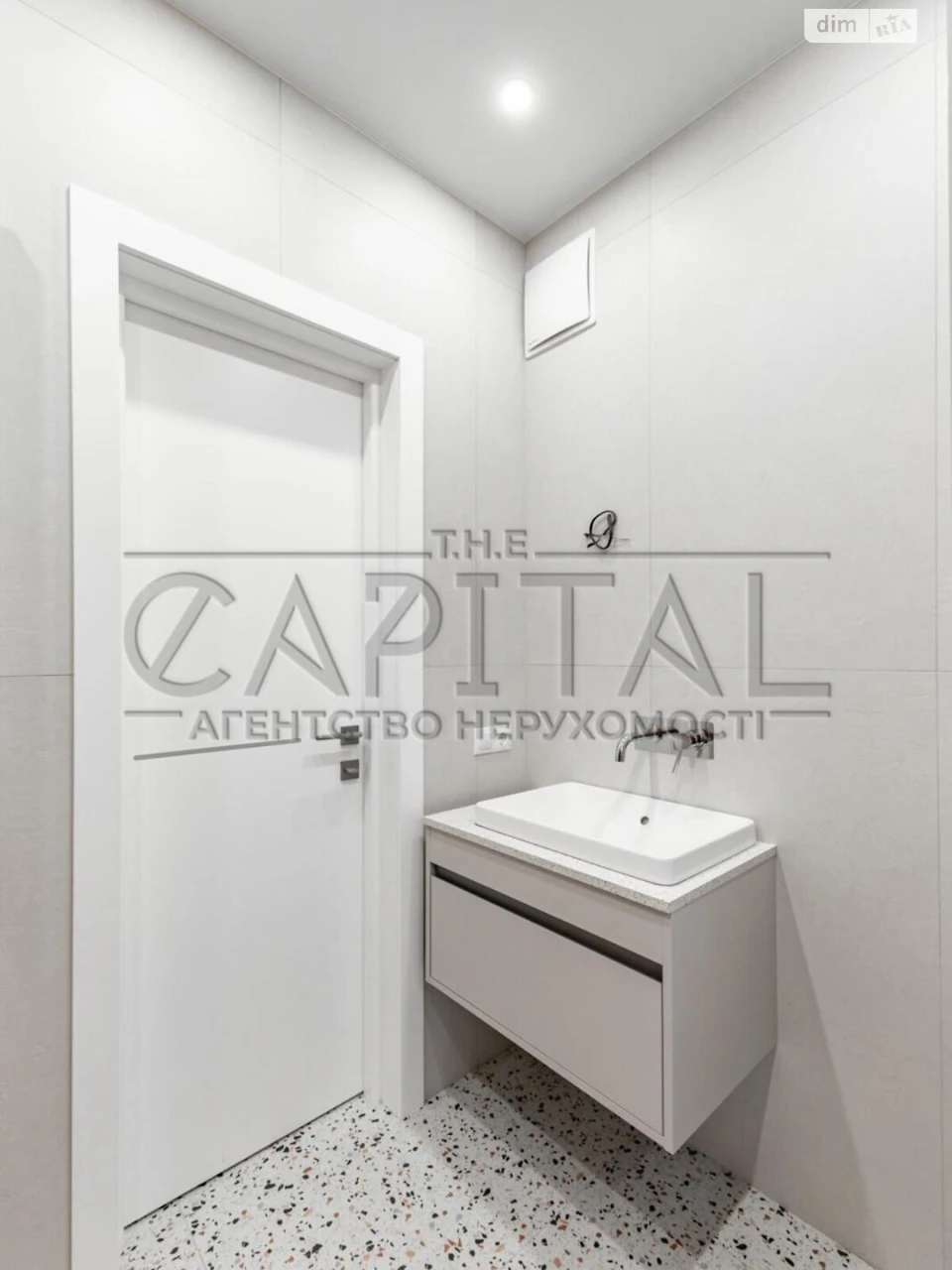 Apartment for Sale, Left Bank District