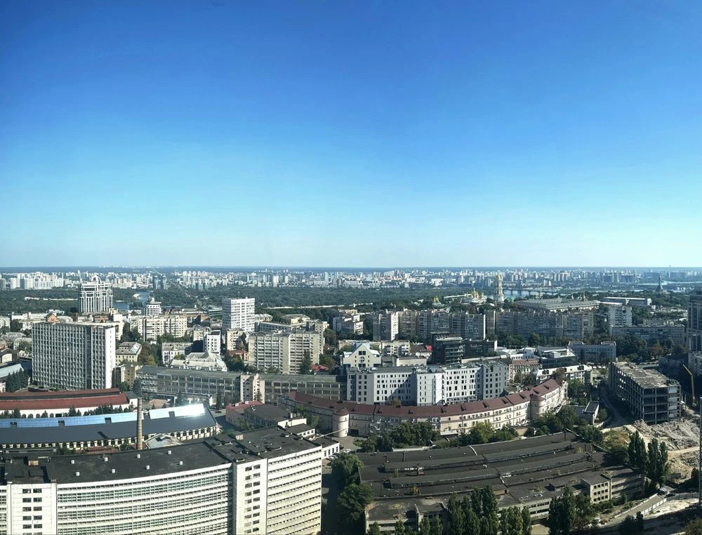 Sale of Unique Apartments on the 40th Floor of the Carnegie Tower Residence