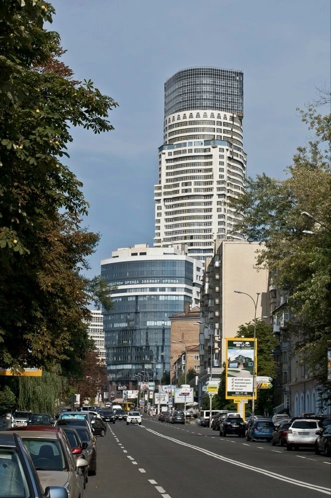 Sale of Unique Apartments on the 40th Floor of the Carnegie Tower Residence