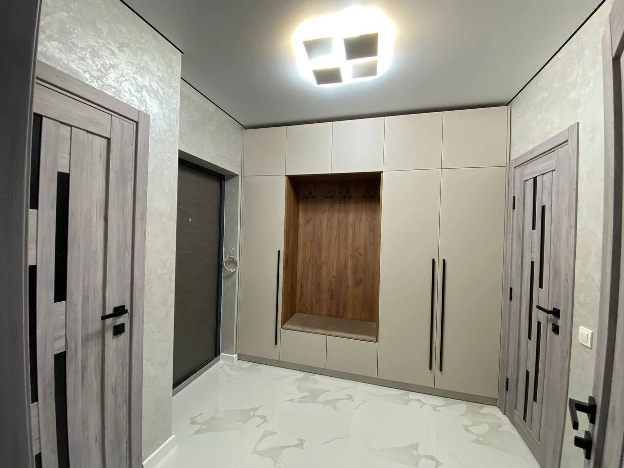Sale of a modern 1.5-room apartment with an area of 47 m² at address