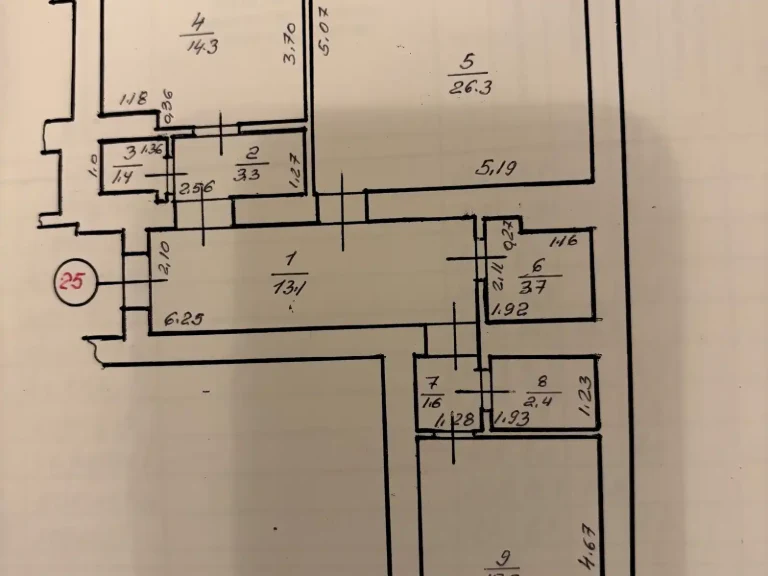 2-room apartment for sale, 83 m² on the 7th floor.