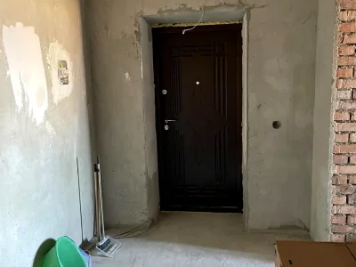 2-room apartment for sale, 83 m² on the 7th floor.