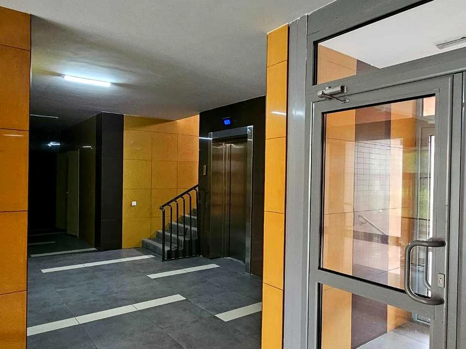Apartment. Prospekt Sobornosti, Kyiv
