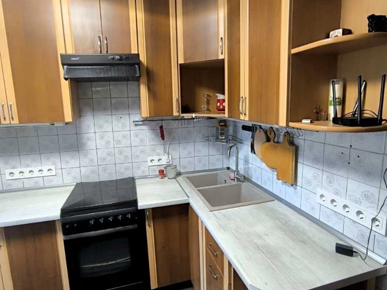 Apartment. Akademika Glushkova Prospect