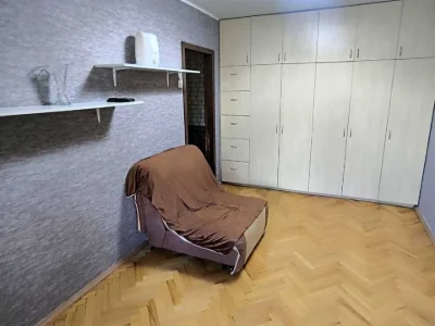 Apartment. Akademika Glushkova Prospect