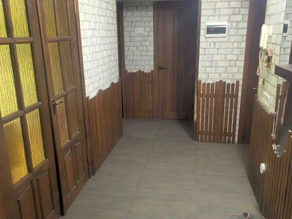 Apartment. Akademika Glushkova Prospect