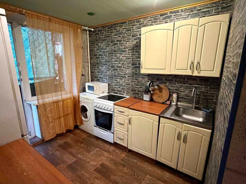 Apartment. Dnipro, Topolina str.