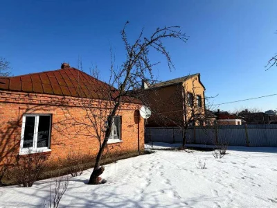 Будинок. Хмельницький, Героїв Крут вул. (Комунарів)