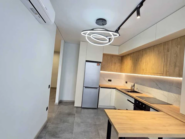 Apartment. Ivano-Frankivsk, Pysdenny Bulvar