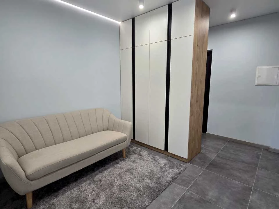 Apartment. Ivano-Frankivsk, Pysdenny Bulvar