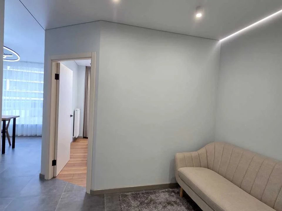 Apartment. Ivano-Frankivsk, Pysdenny Bulvar