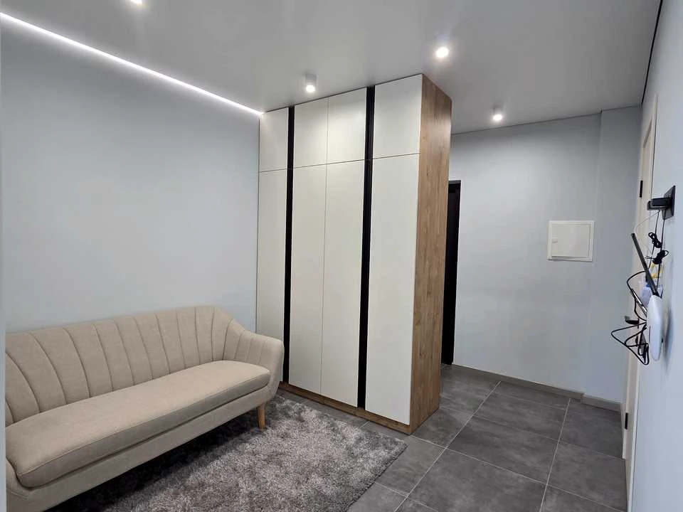 Apartment. Ivano-Frankivsk, Pysdenny Bulvar