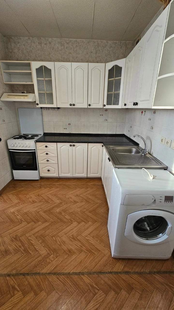 Оренда 1-кімнатної квартири 45 м², Михайла Гришка вул., 10