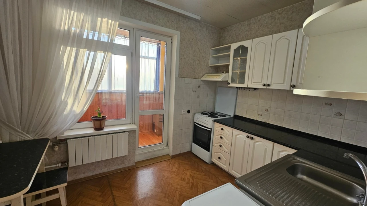 Оренда 1-кімнатної квартири 45 м², Михайла Гришка вул., 10