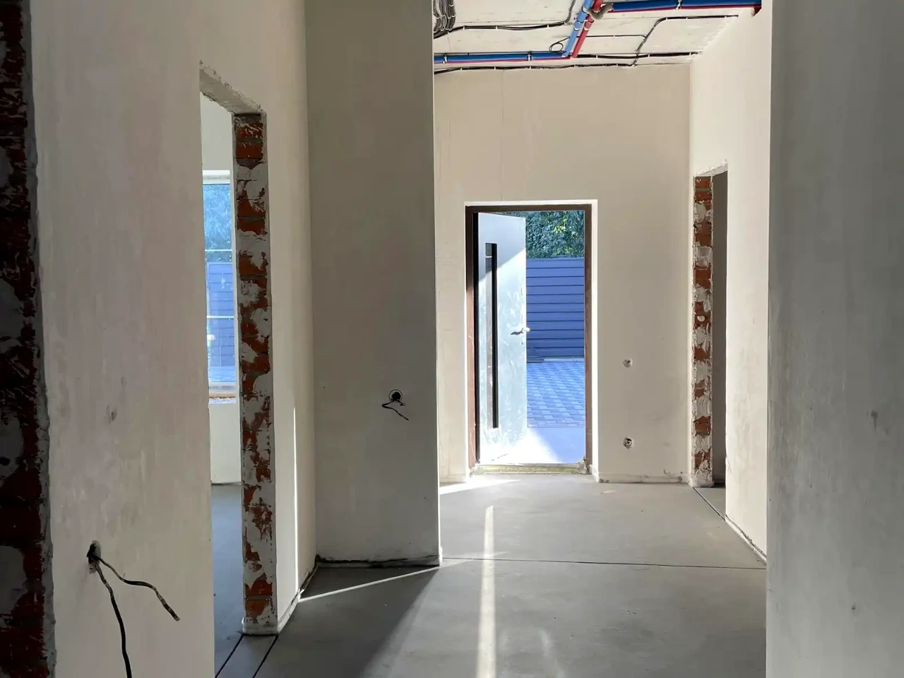 Продаж будинку 220 м² 5.5 сот.
