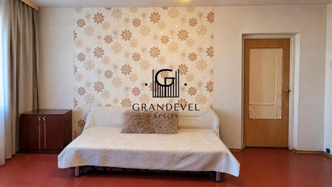 Sale of a 3-bedroom apartment, Red Row, 1B, Mayakovsky, Troyech