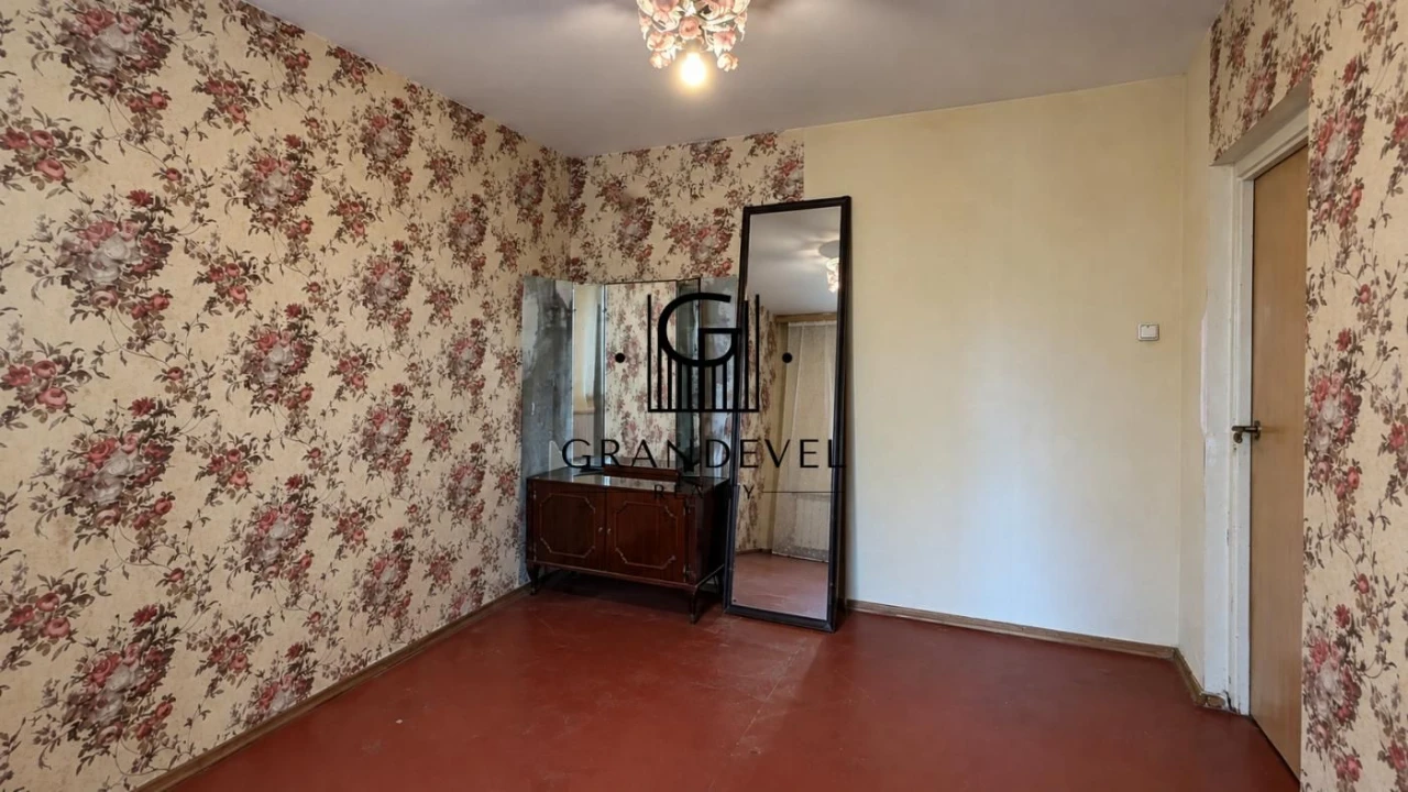 Sale of a 3-bedroom apartment, Red Row, 1B, Mayakovsky, Troyech
