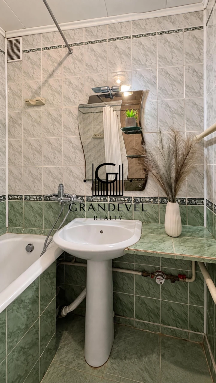 Sale of a 3-bedroom apartment, Red Row, 1B, Mayakovsky, Troyech
