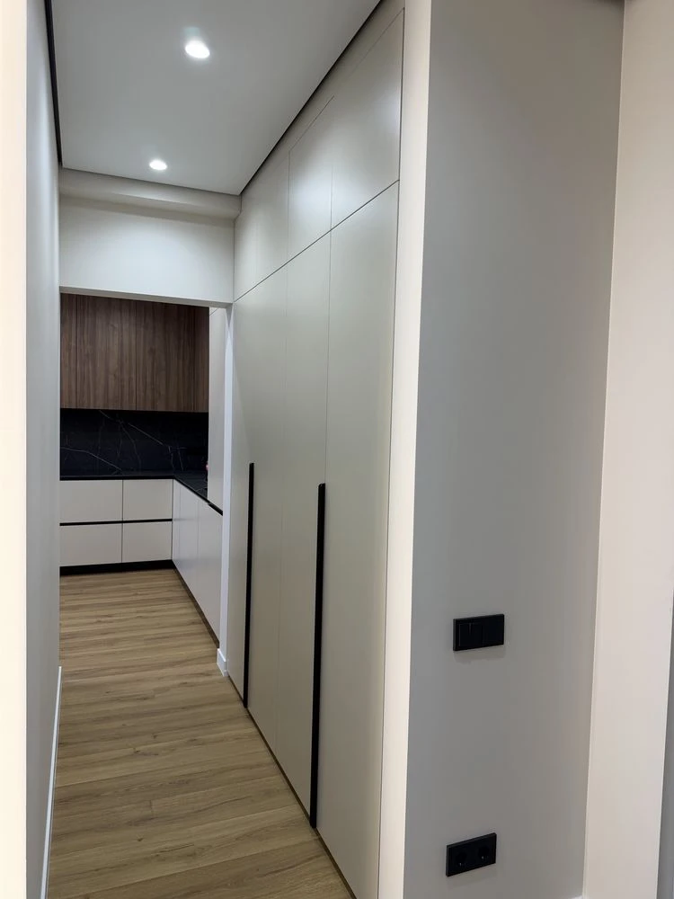Selling a 3-bedroom apartment in ЖК Нова Англія 61 sq.m.