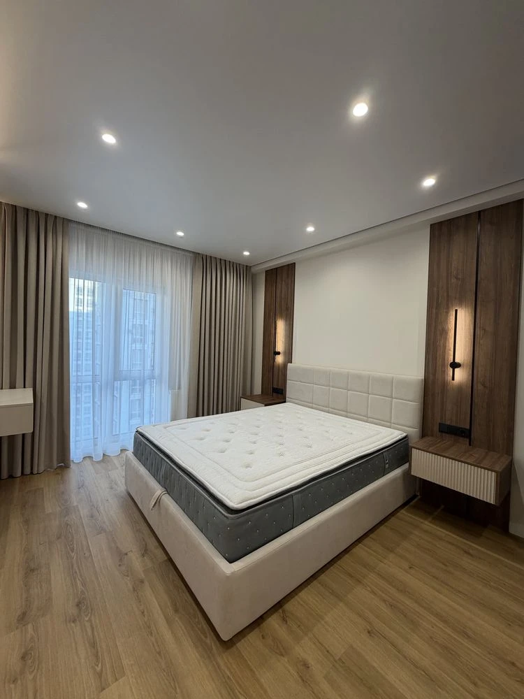 Selling a 3-bedroom apartment in ЖК Нова Англія 61 sq.m.