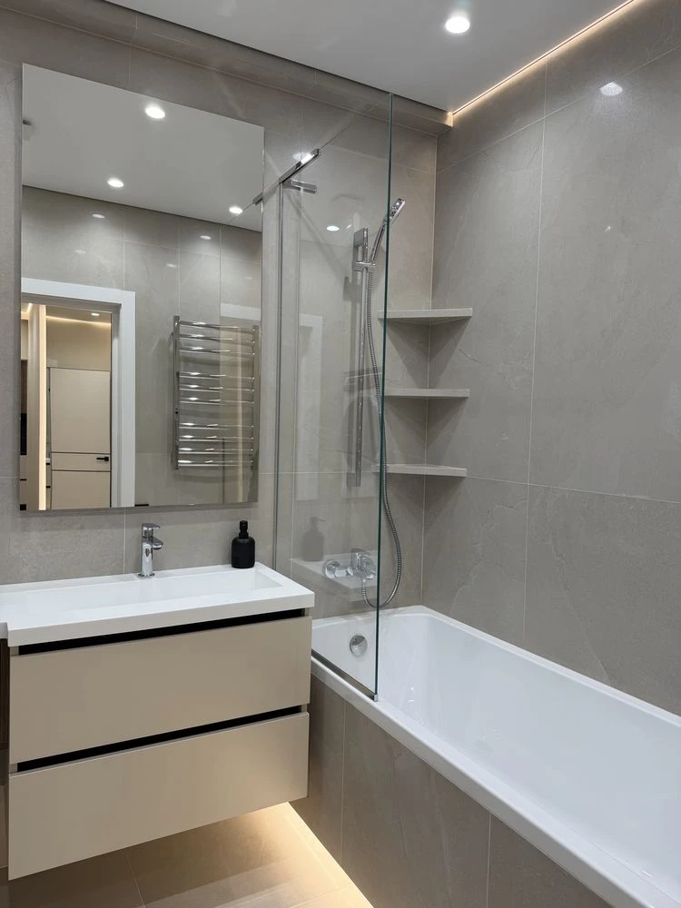 Selling a 3-bedroom apartment in ЖК Нова Англія 61 sq.m.