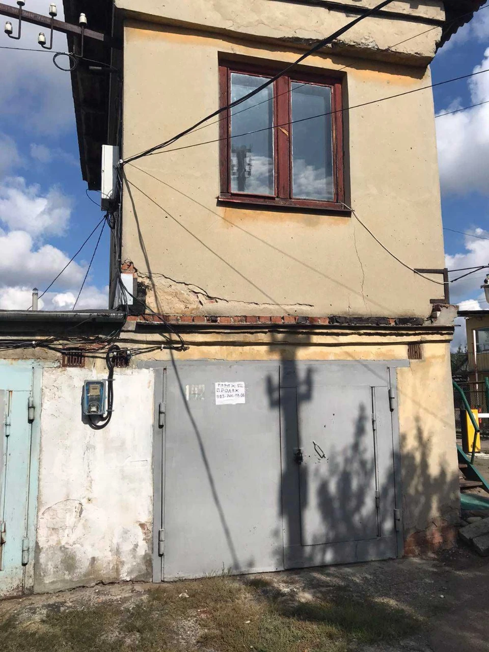 Brick garage for sale in the "Autoлюбитель" cooperative