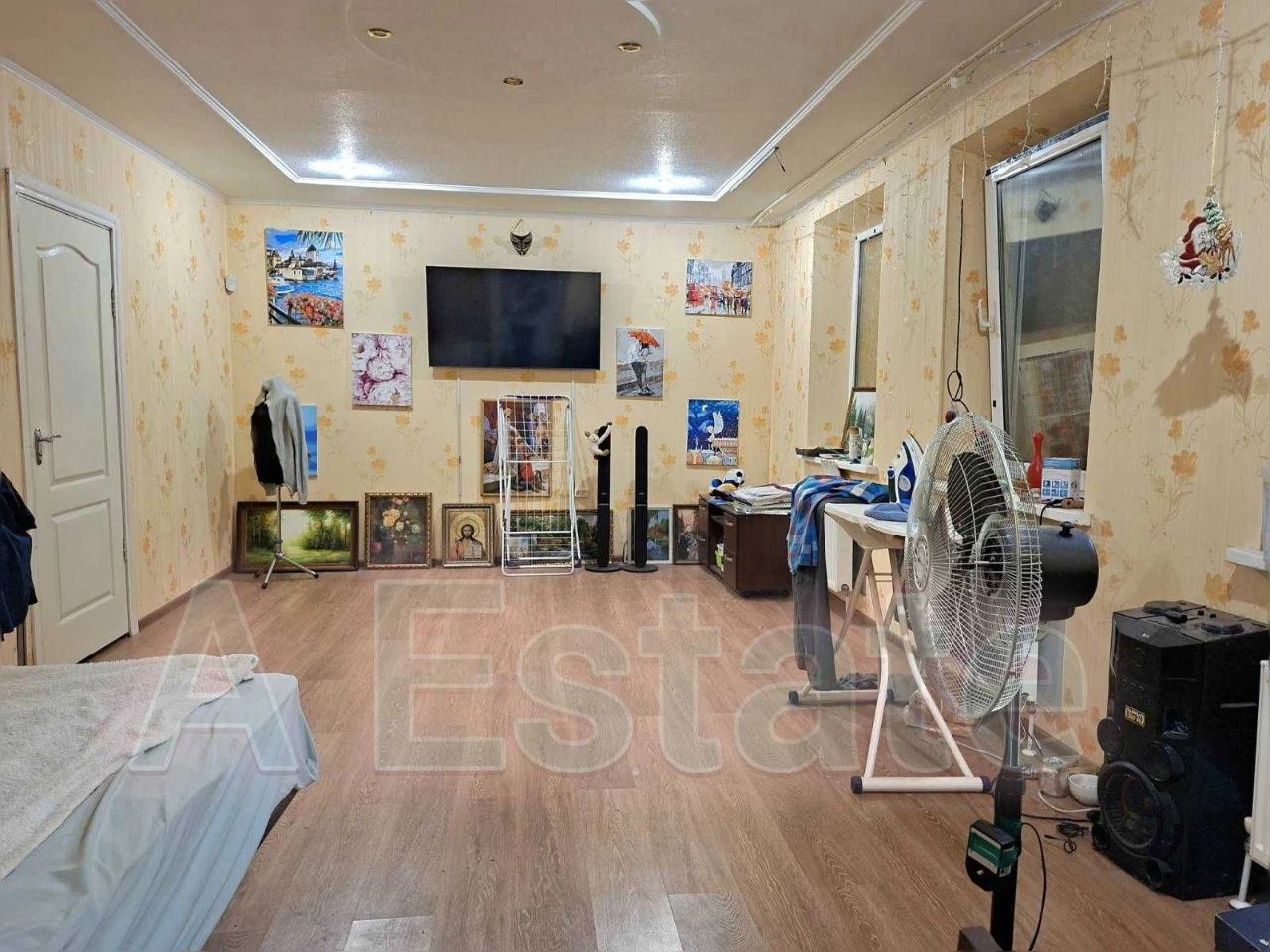 For Sale: Cozy House in the Center of Krasnopille
