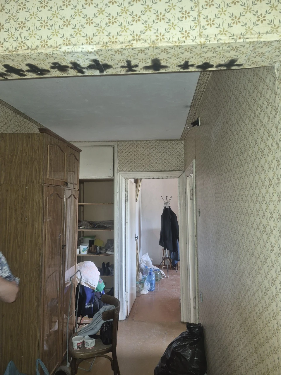For Sale: 2-bedroom apartment on Kroshni