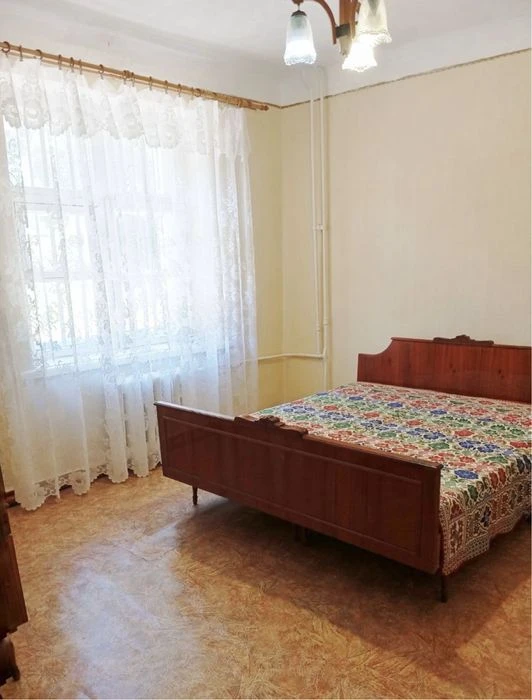 Продам 3-комнатную квартиру