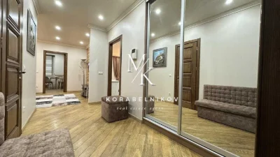 Sale of a 2-bedroom apartment, Chokolivsky Bulvar, 42 a, house with generator