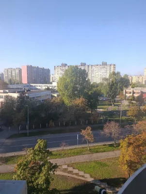 Продаж 3-к Векентія Беретті б. 12 Троещiна 6/9 эт