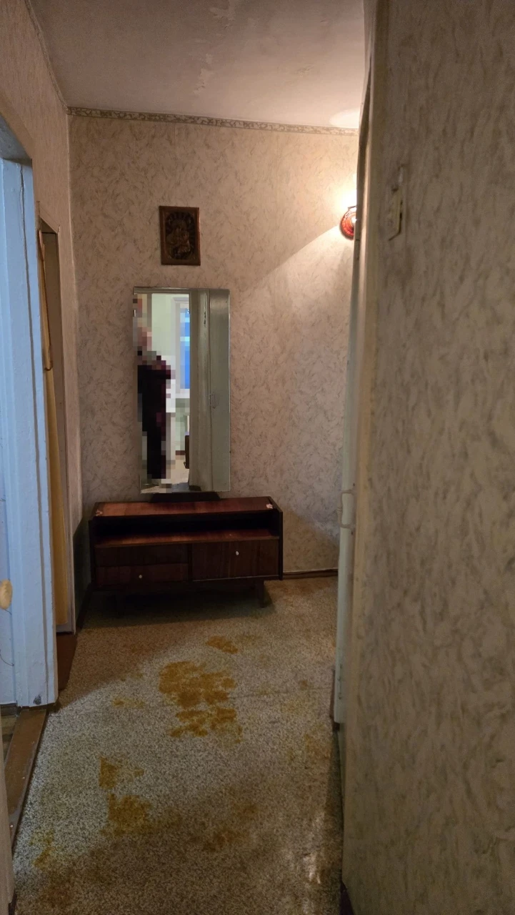 Selling 1-bedroom apartment on Bolshaya Morskaya Street.