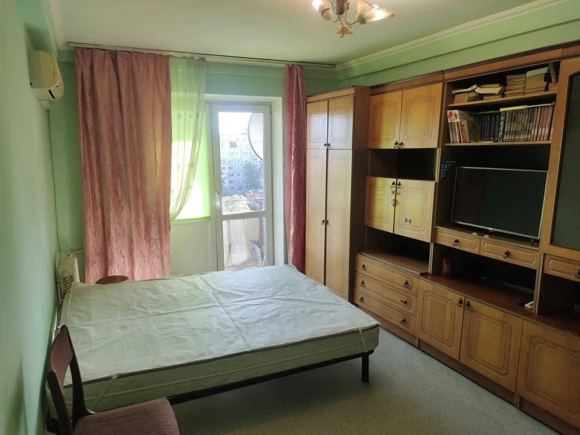 Rent One-Bedroom Apartment in Berezhky, Dniprovska