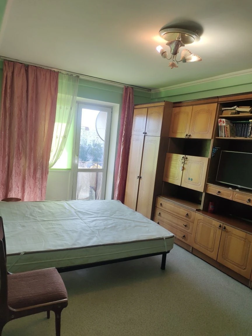 Rent One-Bedroom Apartment in Berezhky, Dniprovska