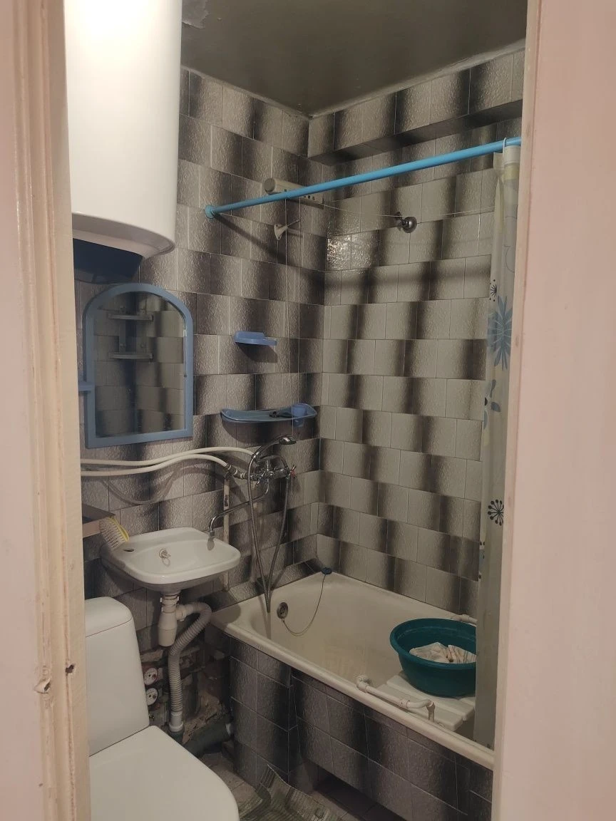 Rent One-Bedroom Apartment in Berezhky, Dniprovska