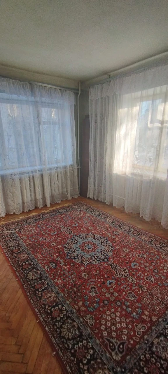 Rent 2-bedroom apartment near the metro station at Zhytomyr.
