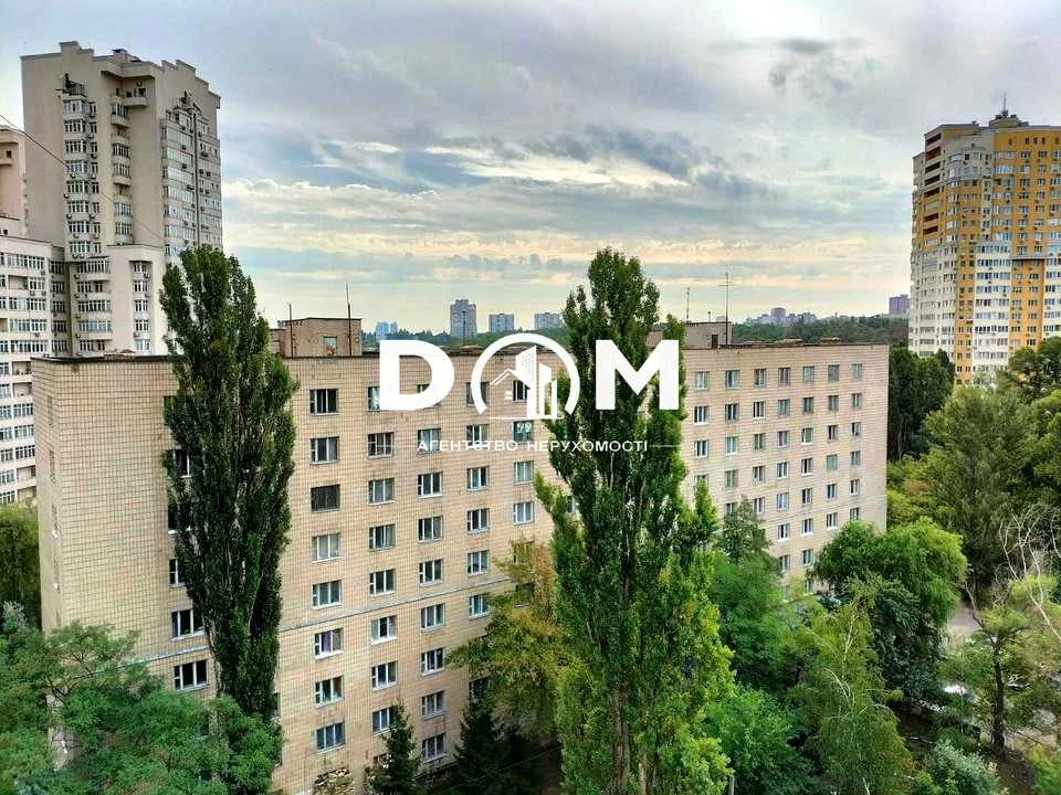 Apartment. Metropolitan Vasyl Lipkivsky Street, Kyiv
