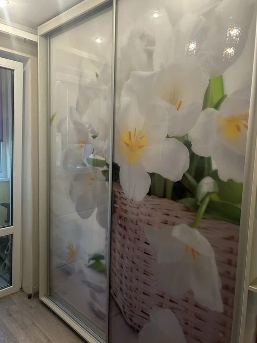 Heroes of the Dnieper, Pivnichna 54g, large renovated apartment.