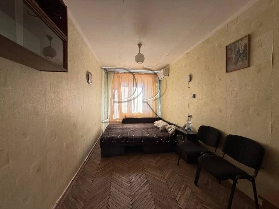Three-bedroom apartment in the Center, Olympiysk district | Fedorov Street