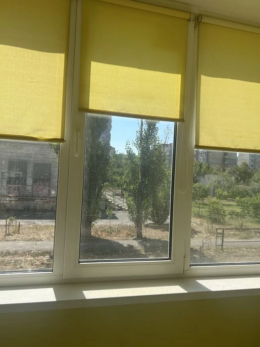 Heroes of the Dnieper, Pivnichna 54g, large renovated apartment.