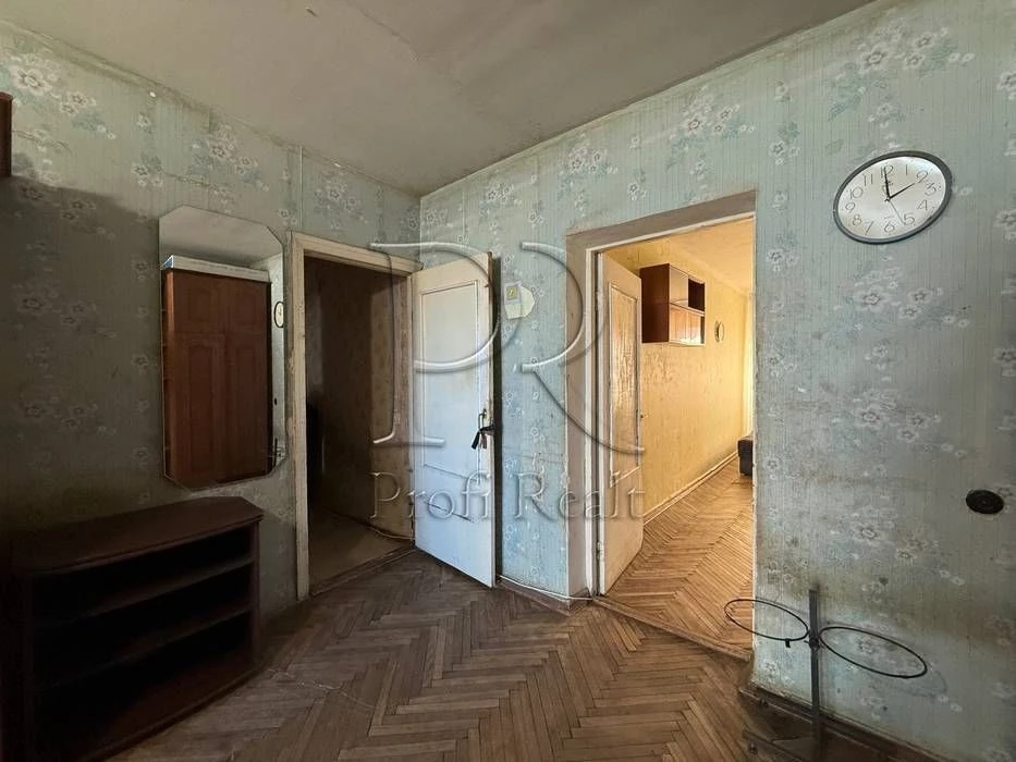 Three-bedroom apartment in the Center, Olympiysk district | Fedorov Street