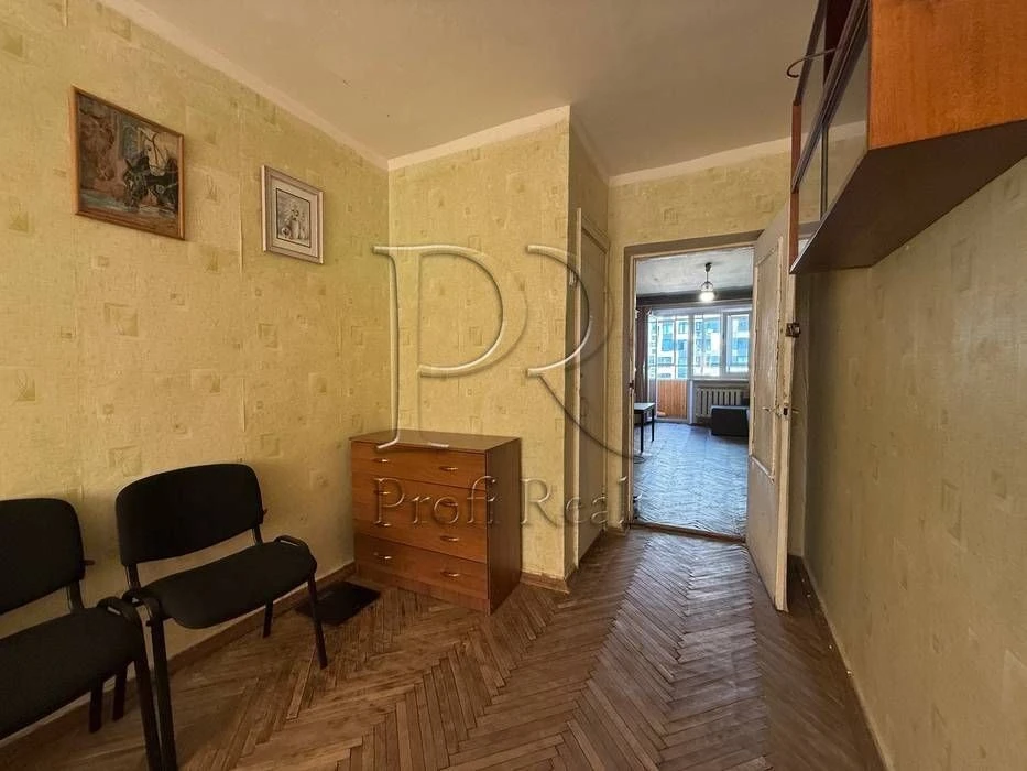 Three-bedroom apartment in the Center, Olympiysk district | Fedorov Street