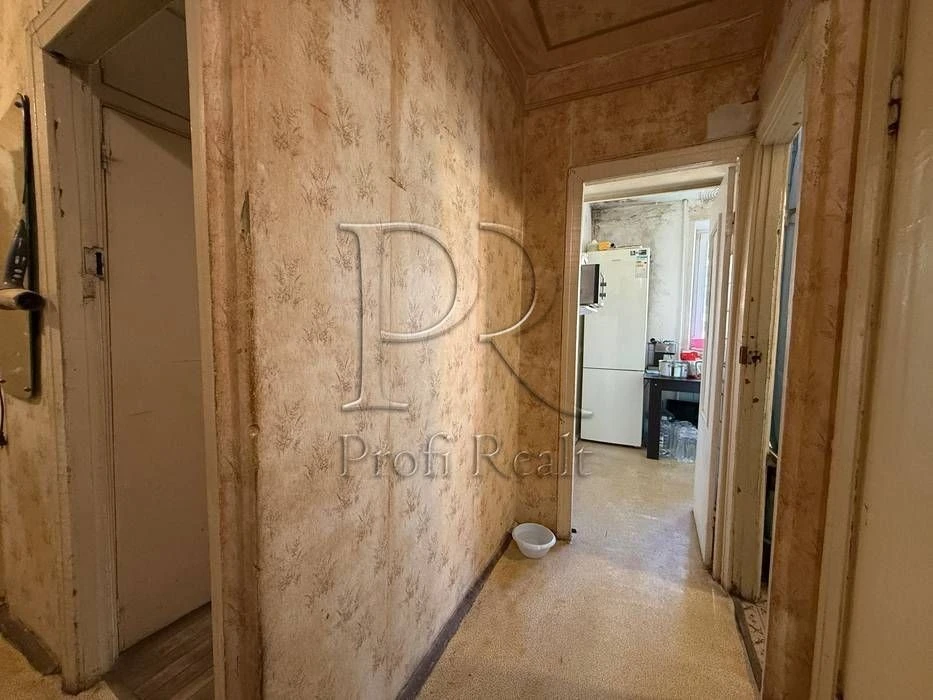 Three-bedroom apartment in the Center, Olympiysk district | Fedorov Street