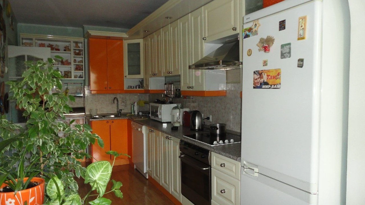 Rent 2-room apartment at Antonovich 162.
