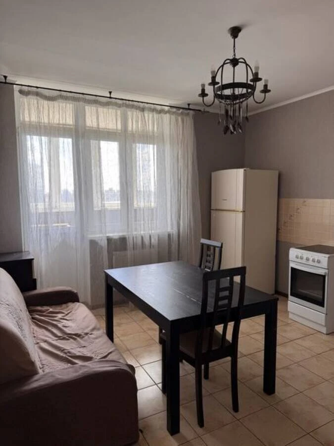 Продам 1-кімнатну квартиру, вулиця Воскресенська, д. 12, Дні
