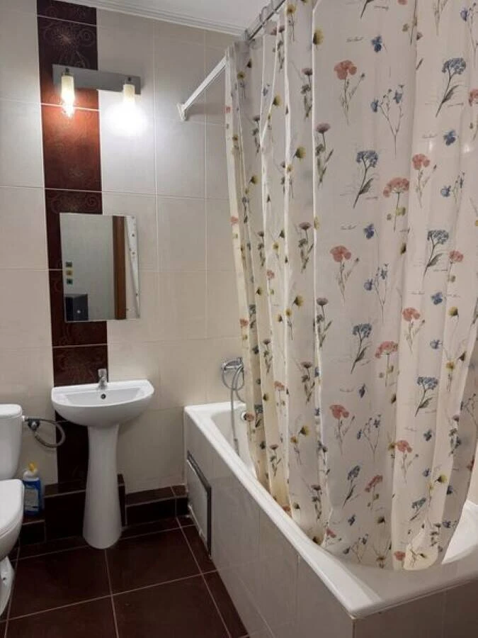 Продам 1-кімнатну квартиру, вулиця Воскресенська, д. 12, Дні