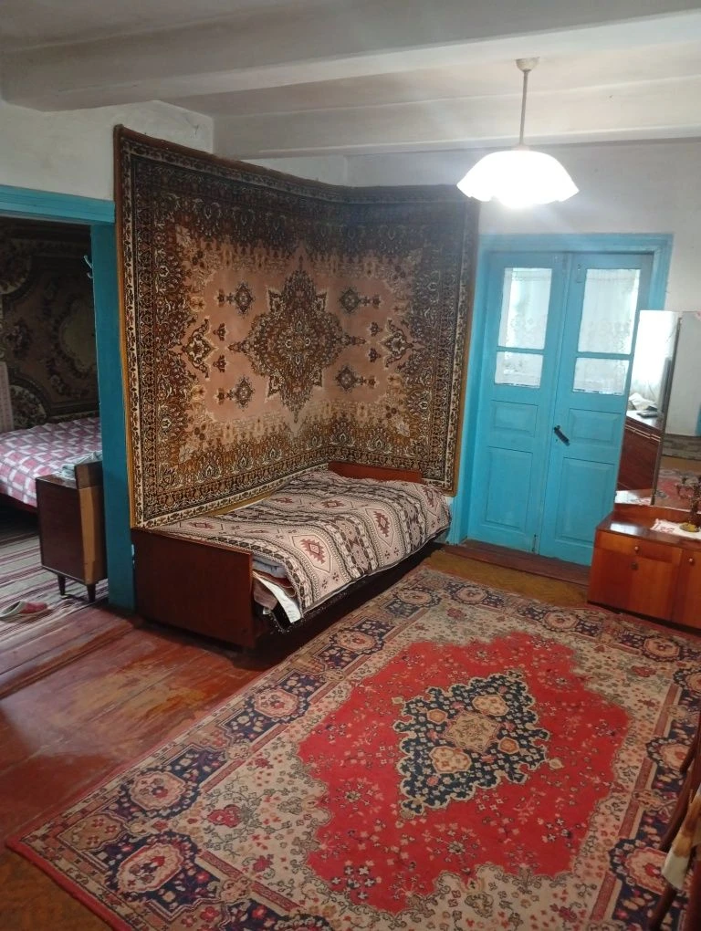 Sale of house in village Gluboka Dolina