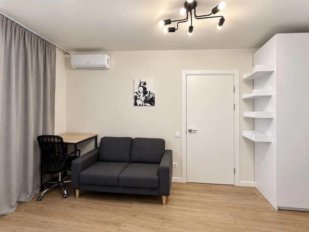 Verkhovolyada 10A, Pechersk, Center of Kyiv, One-bedroom apartment