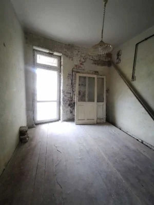 Sale of a 2-room apartment on Vitovskogo Street